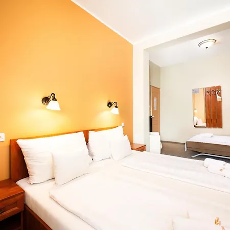 Bed & Breakfast Pelso Panzio Balatonmáriafürdő