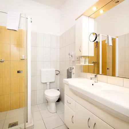 Pelso Panzio Bed & Breakfast