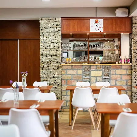 Bed & Breakfast Pelso Panzio Balatonmáriafürdő